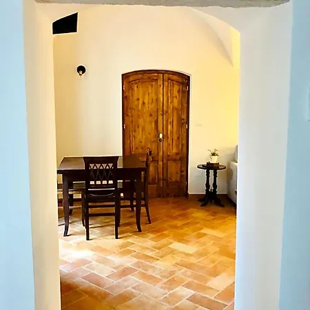 San Michele Delle Grotte Bed & Breakfast 4*